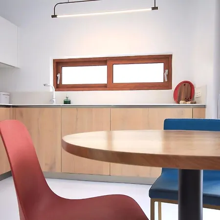 Unique, Stylish & Calm Peces By The Sea Holiday home