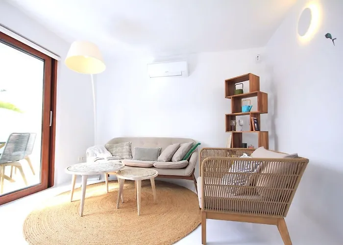 Unique, Stylish & Calm Peces By The Sea * קוסטה טגוויסה