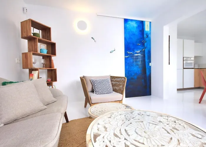 בית נופש Unique, Stylish & Calm Peces By The Sea קוסטה טגוויסה