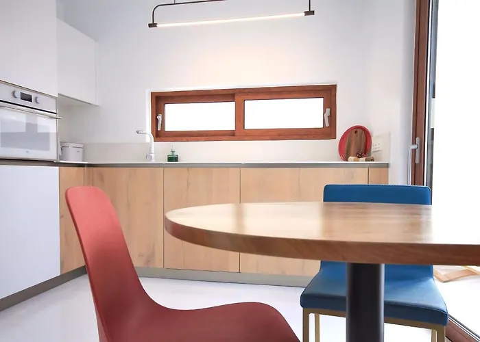 Unique, Stylish & Calm Peces By The Sea בית נופש